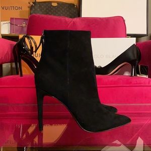 NWT Black SUEDE stiletto Booties Steve Madden 8.5